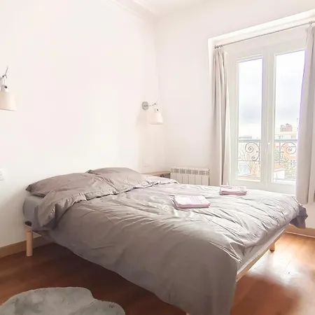 Moderne A Pour 4 Personnes * Parigi