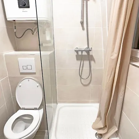 Moderne A Pour 4 Personnes Appartamento *
