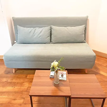 Moderne A Pour 4 Personnes Parigi